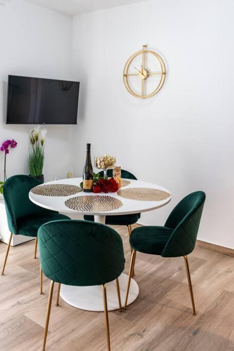 Apartment Kate With Free Parking ดูบรอฟนิก ภายนอก รูปภาพ