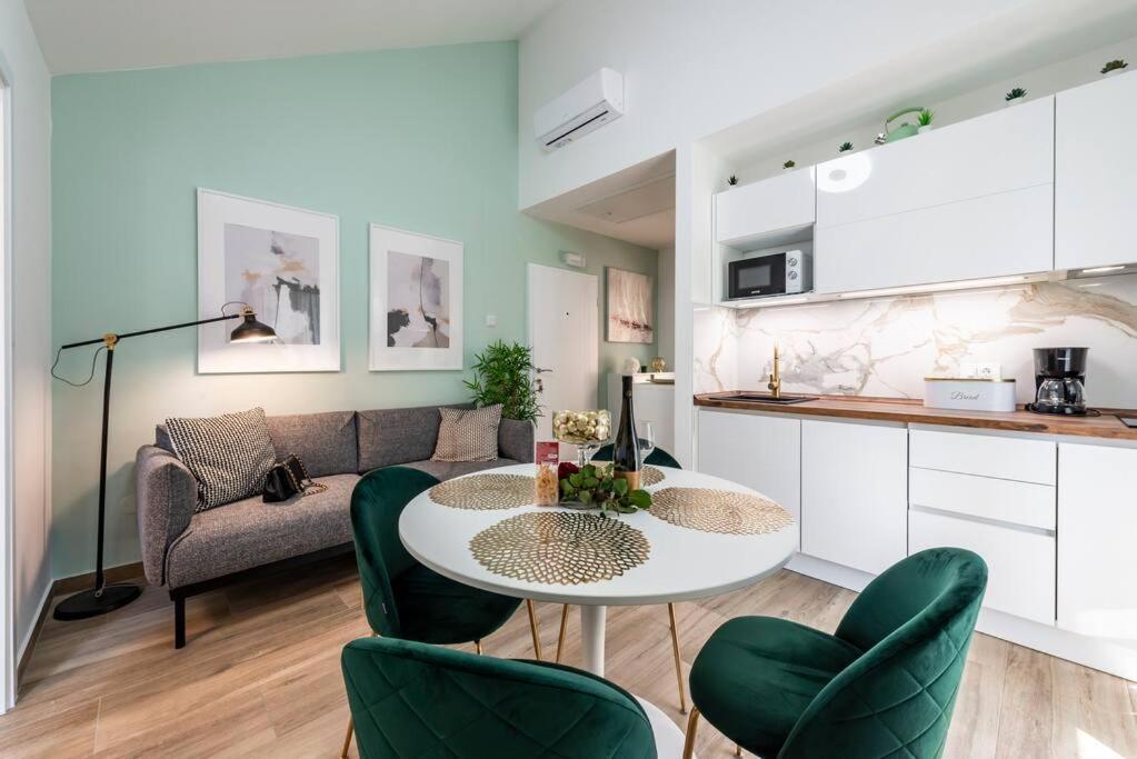 Apartment Kate With Free Parking ดูบรอฟนิก ภายนอก รูปภาพ