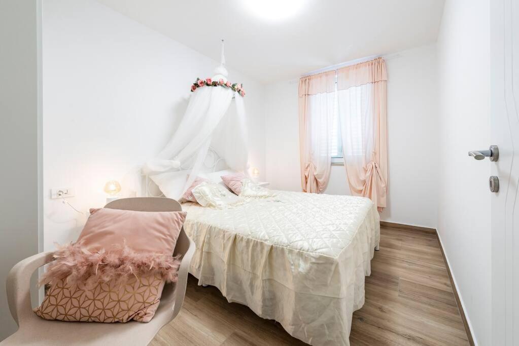 Apartment Kate With Free Parking ดูบรอฟนิก ภายนอก รูปภาพ